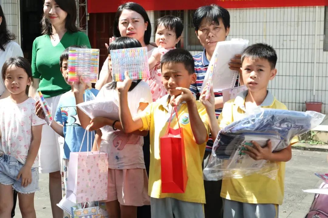 海南省各级妇联庆祝“六·一”国际儿童节系列活动（一）